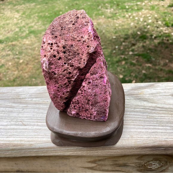 Polished Pink Lavender Natural Agate Geode from Brazil 4.5"  x 5"  x 3" … - Picture 15 of 17